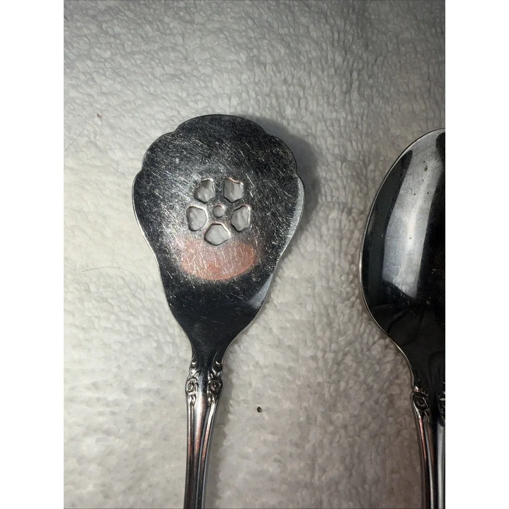 Oneida Community Stainless BRAHMS 4 Pieces Miscellaneous Lot Of Items Spoon Fork
